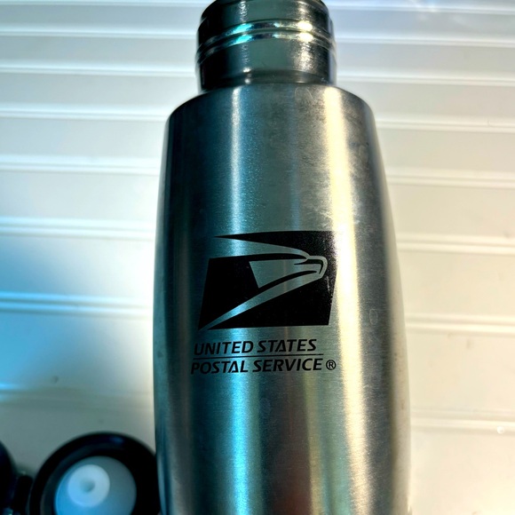 Sweda USPS Logo Stainless Drink Bottle 9" H x 2.5" dia. Pre owned Never Used - Picture 4 of 6